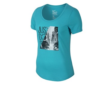 NIKE TEE SCOOP PHOTO JDI XS