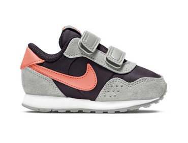 NIKE MD VALIANT