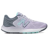 NEW BALANCE W520V7