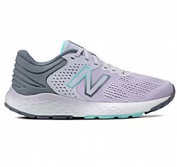 NEW BALANCE W520V7