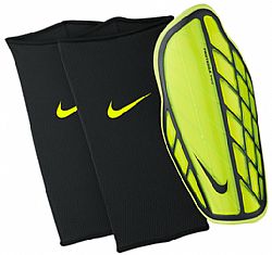 NIKE PROTEGGA PRO
