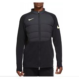 NIKE THERMA STRIKE