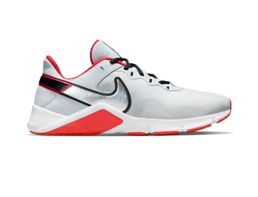 NIKE LEGEND ESSENTIAL 2